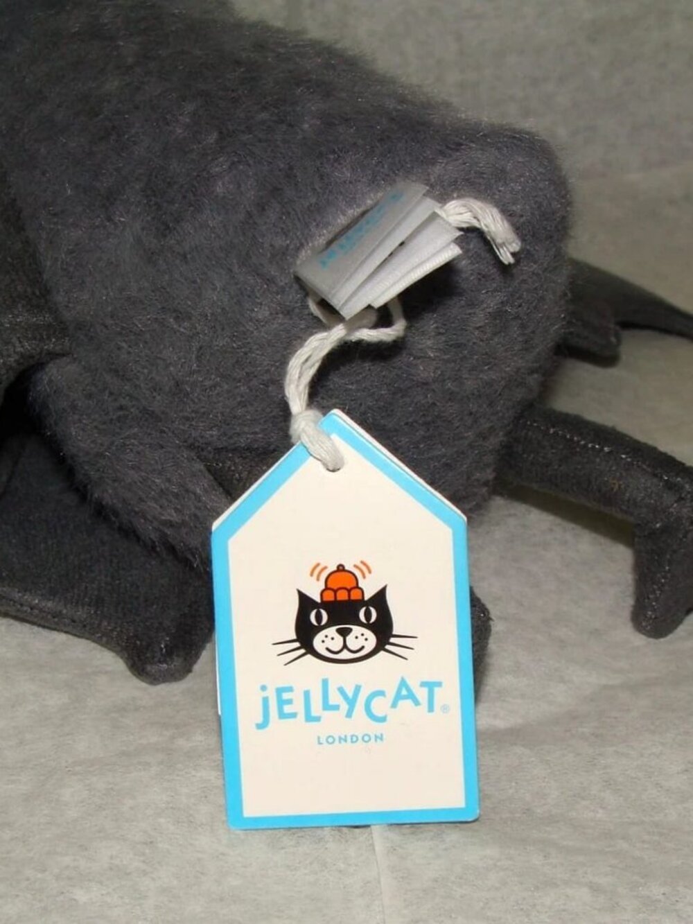 Jellycat Broox Bat Plush Toy - Halloween Spooky - NWT - SHIPS FAST - Picture 3 of 5